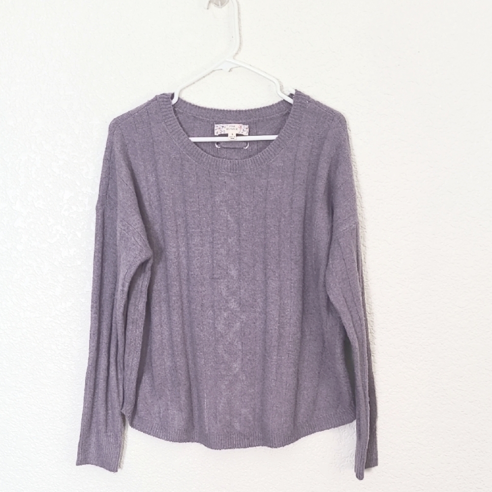 NWT super soft dusty Purple sweater, Size L